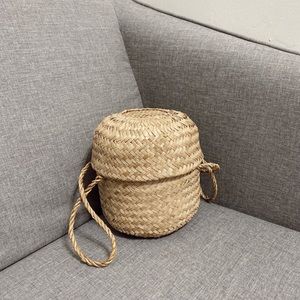Doen straw bag